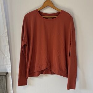 CALIA by Carrie Underwood Rust Textured Crewneck Athletic Long Sleeve